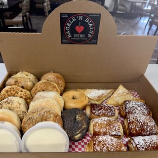 BAGEL & PASTRY BOX for 16-18