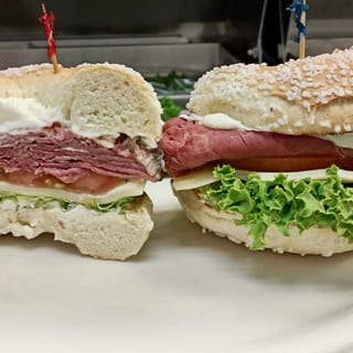 Roast Beef Sandwich (*)